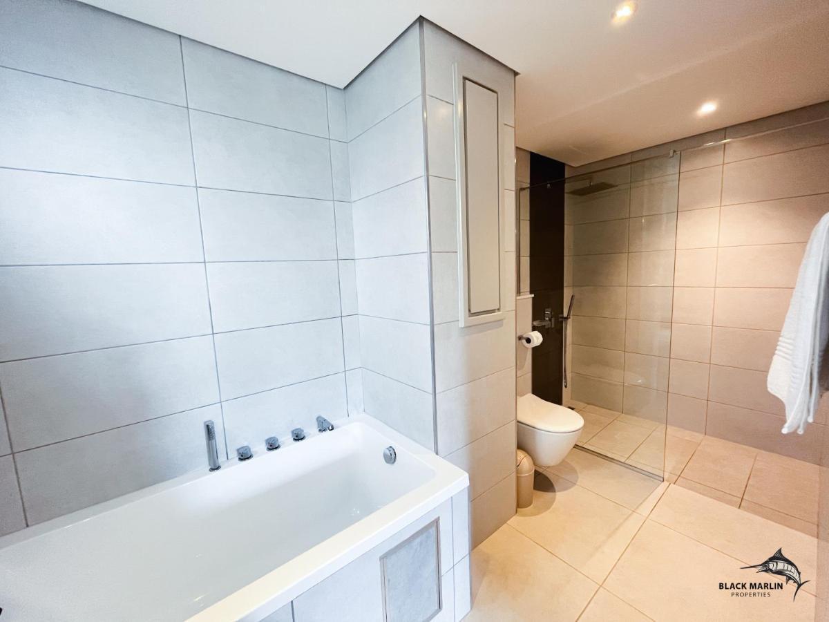 Black Marlin Apartments Pereybere Beach Dış mekan fotoğraf