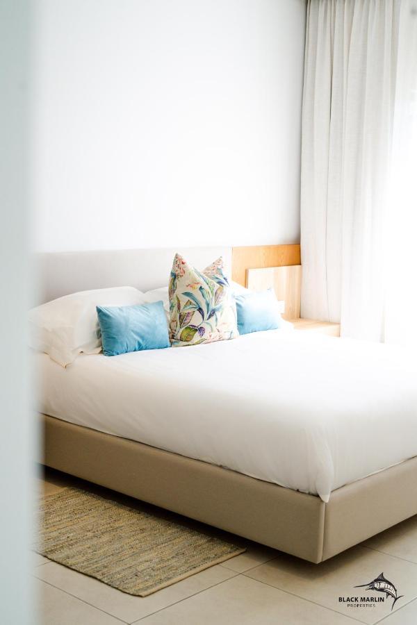 Black Marlin Apartments Pereybere Beach Dış mekan fotoğraf