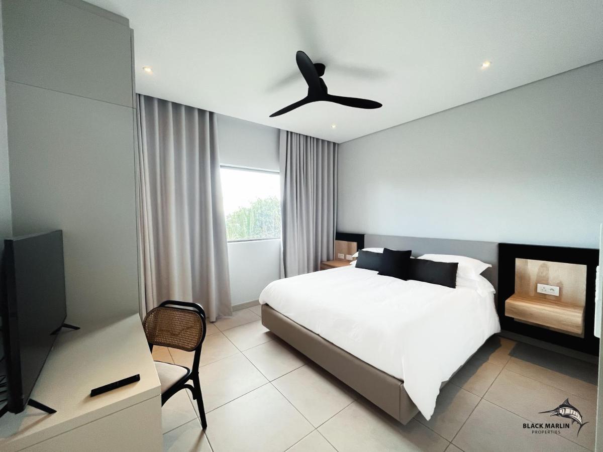Black Marlin Apartments Pereybere Beach Dış mekan fotoğraf