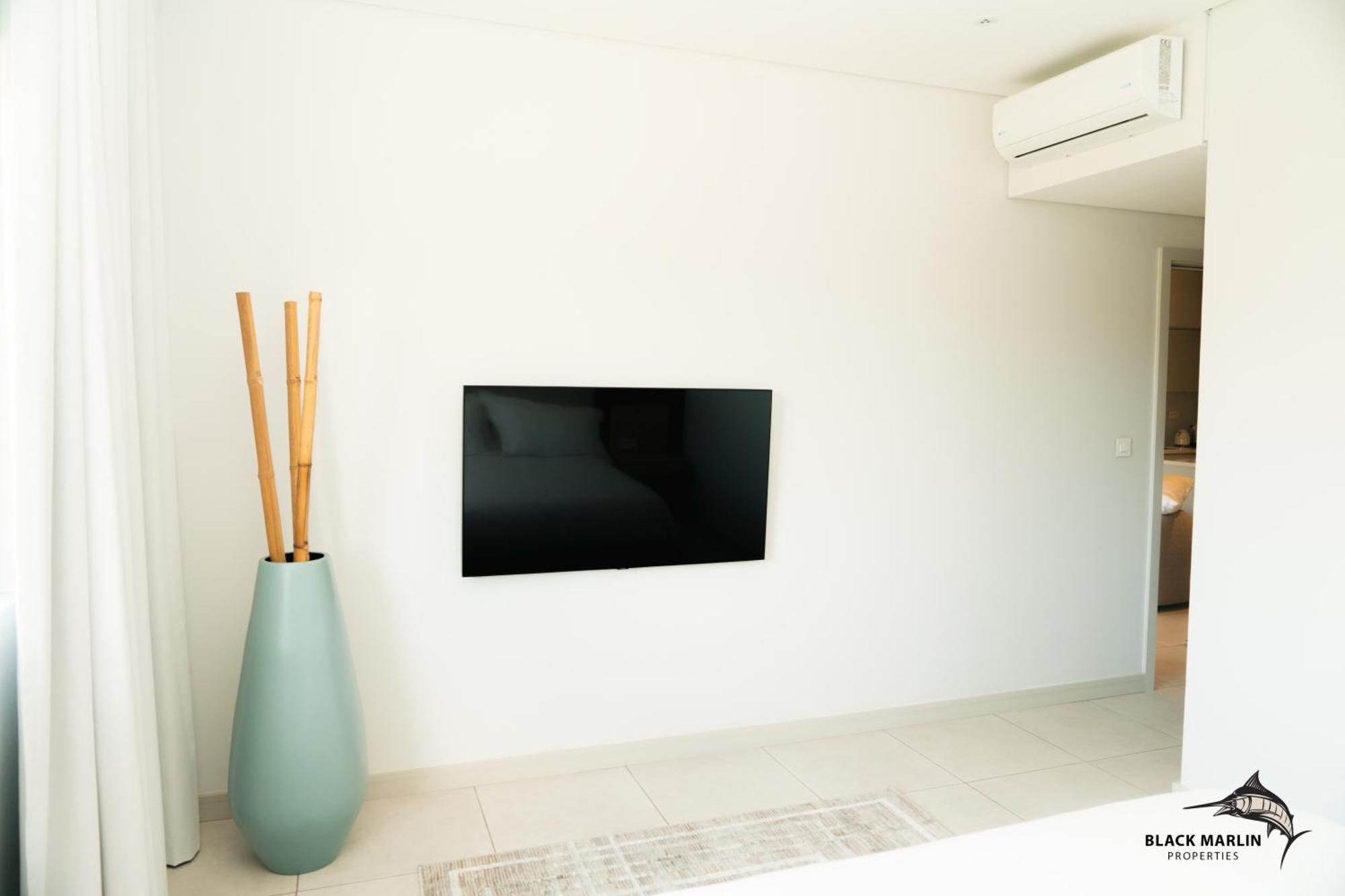 Black Marlin Apartments Pereybere Beach Dış mekan fotoğraf
